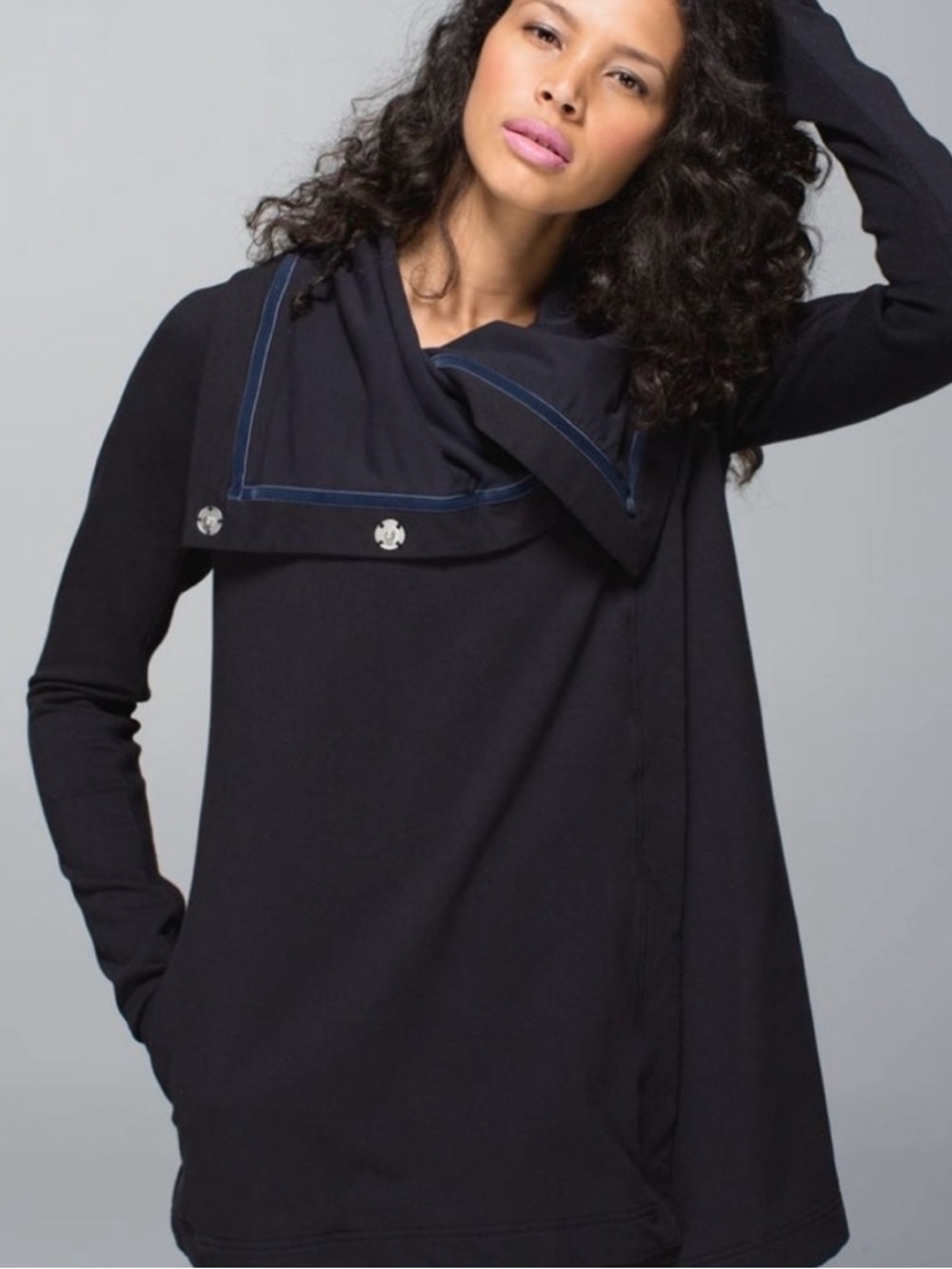 Lululemon Savasana Wrap Women's 6 Black Jacket Cardigan Button Snap